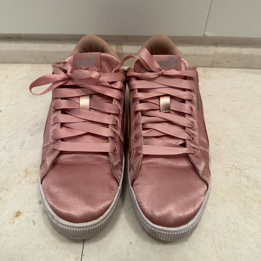 Puma Sneakers